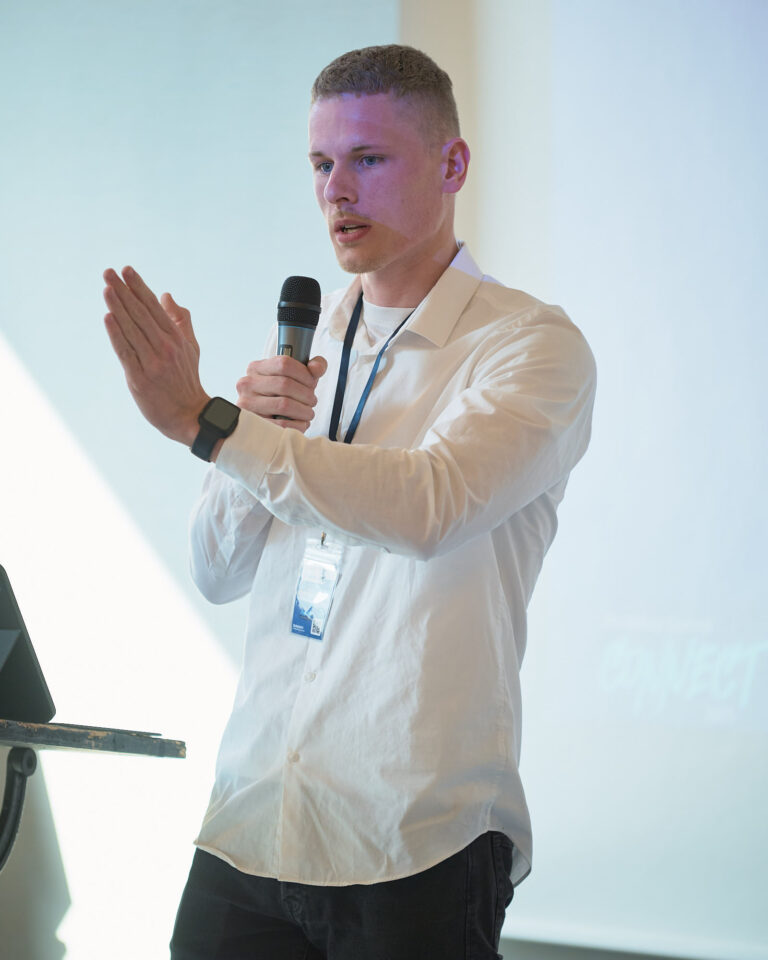 Redner auf Workshop-Control-Connect